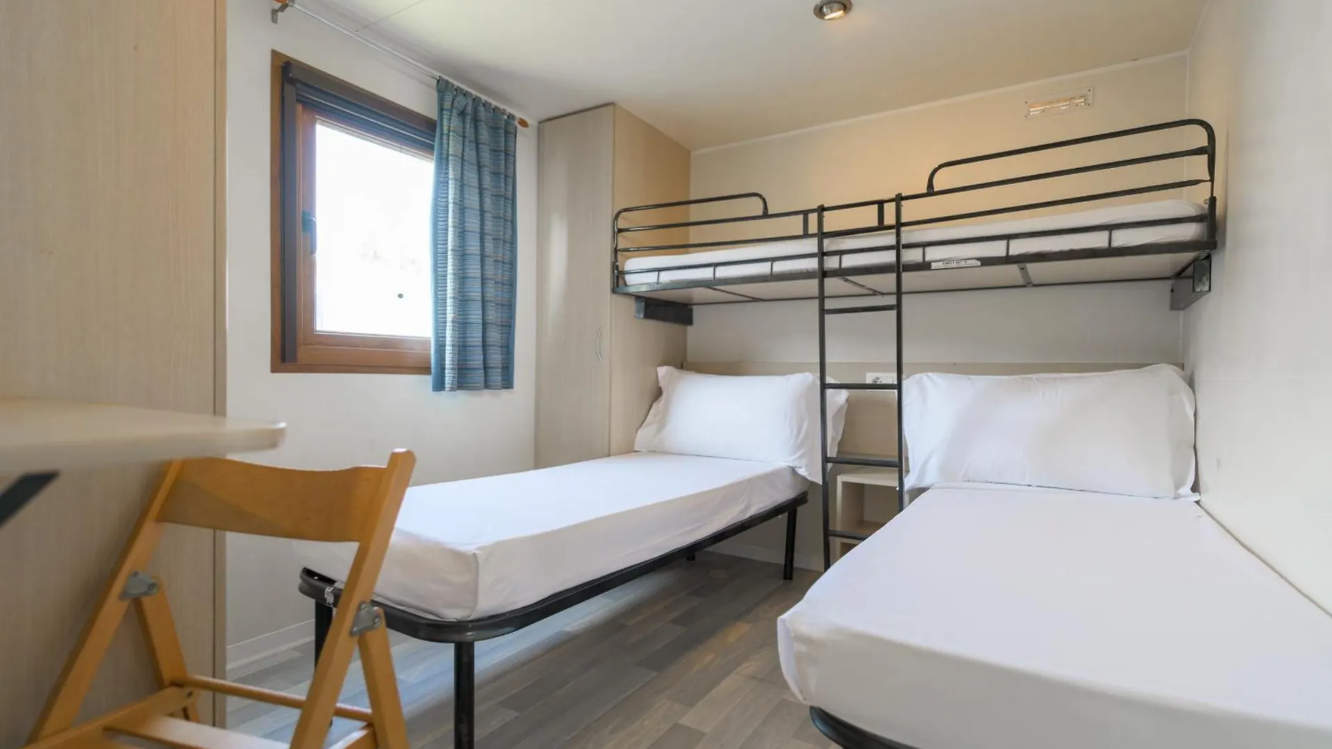 Camping Fontanelle Moniga del Garda 4*,  Italy